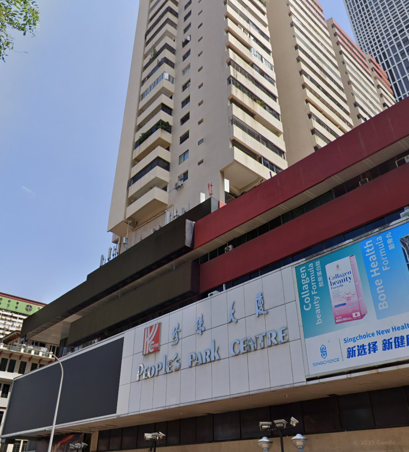 新加坡这里的按摩店“不脱”反被骂？