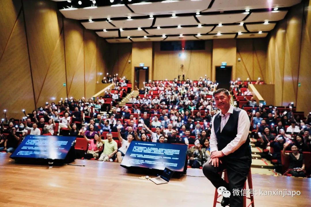 新年伊始，新加坡思想界、知识界、社会出现新气象