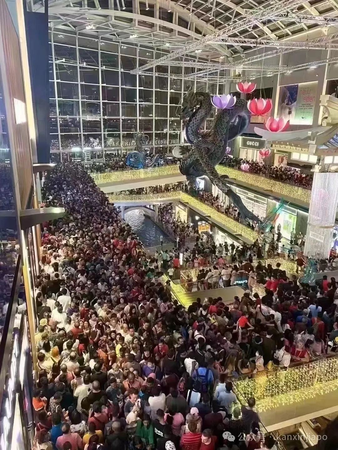 春节挤爆金沙的,主要是新加坡本地人,而不是免签来的中国游客