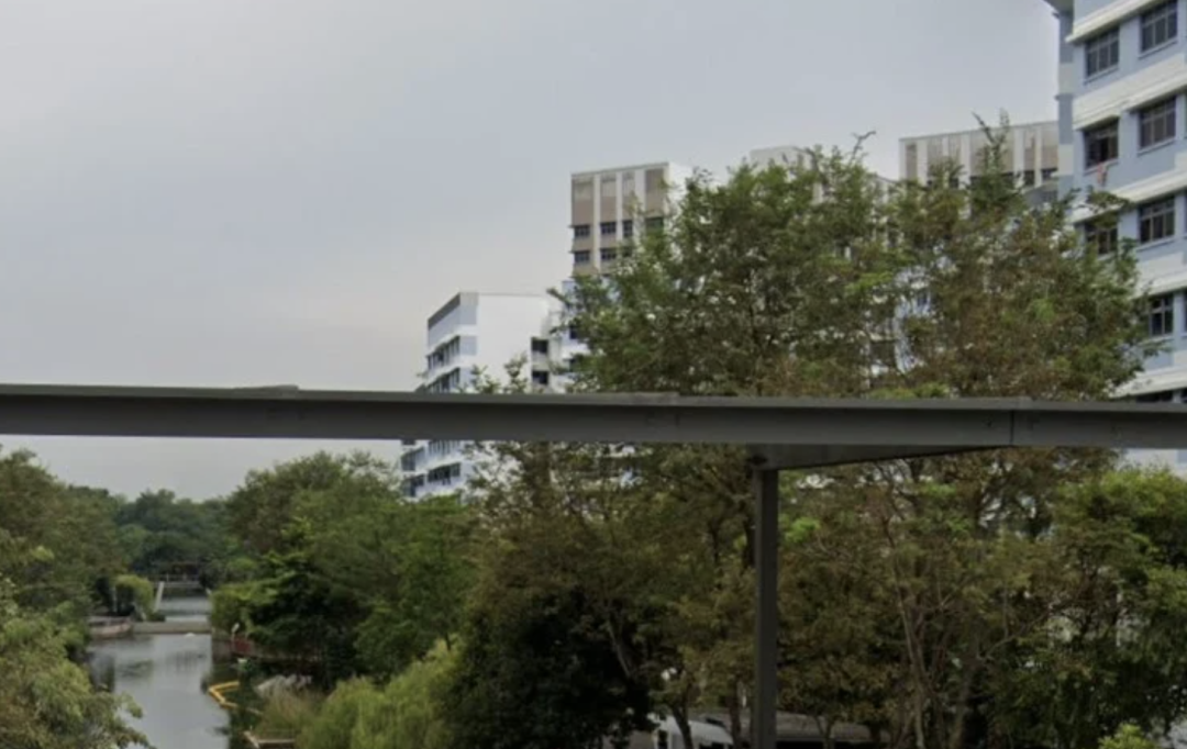 情感纠纷引发命案?榜鹅六旬男子卧尸组屋楼下