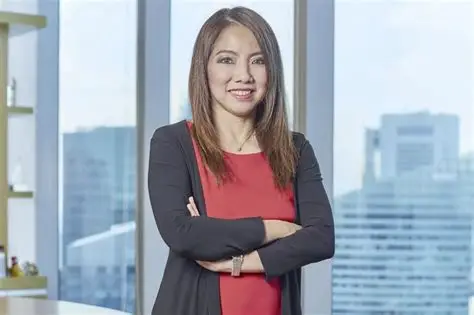 新加坡两人杀入全球商界权力榜!星展女总裁碾压华尔街大佬!