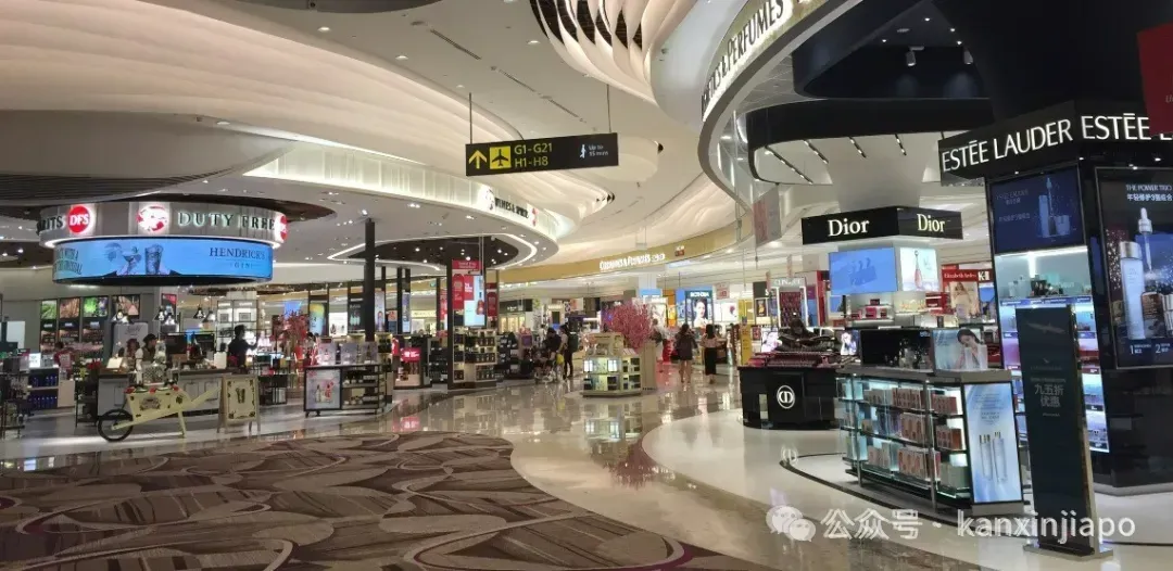 离谱!外籍女子在樟宜机场过境区连偷4家店