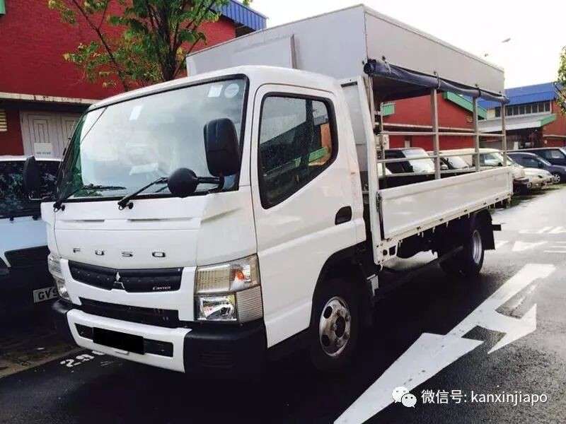 在新加坡想开卡车,驾照太难考!不过新规来了,有些人可以直接插队