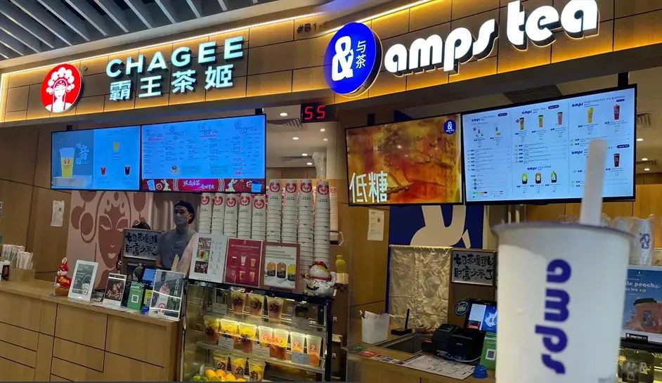 霸王茶姬在新加坡一夜变脸!品牌全面升级,饮料价格有调整