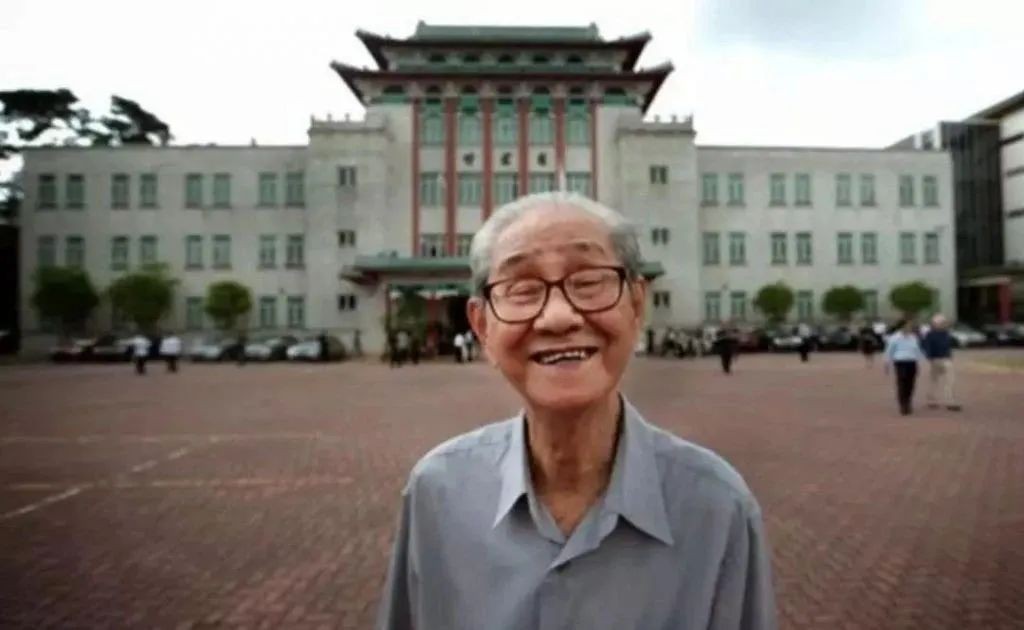 著名书画家林子平去世,享年103岁,新加坡政要纷纷发文悼念