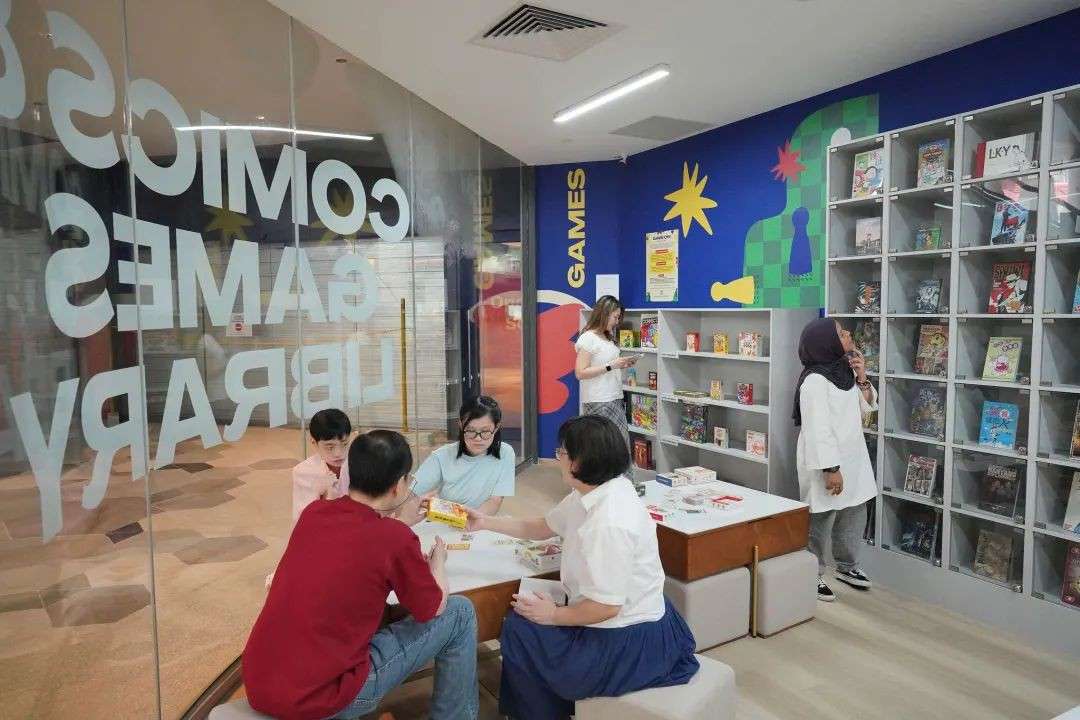 在图书馆打桌游、看漫画?新加坡这个快闪馆一次满足两种快乐