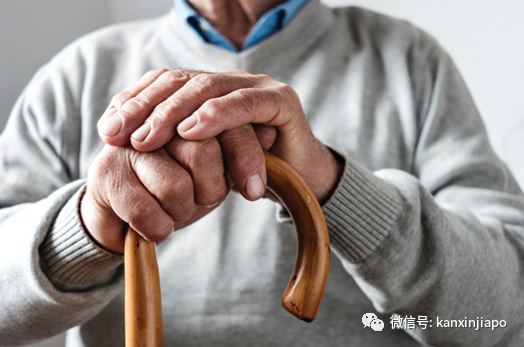 93岁老翁暴打85岁室友,只因睡觉时该不该关灯